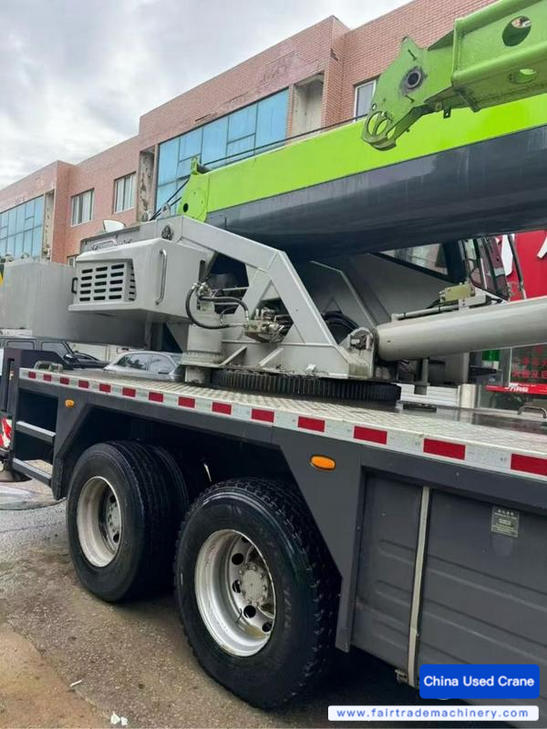 Buy Zoomlion ZTC251VE562 Used Crane Buy Zoomlion ZTC251VE562 Used Crane